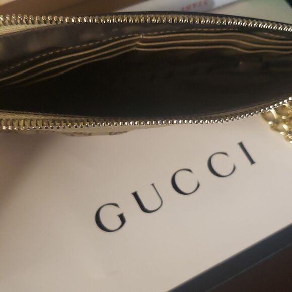 Gucci Vintage GG Monogram Gold Leather Mini Shoulder Bag - Picture 10 of 17